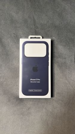 Apple iPhone 17 Pro Silicone Case