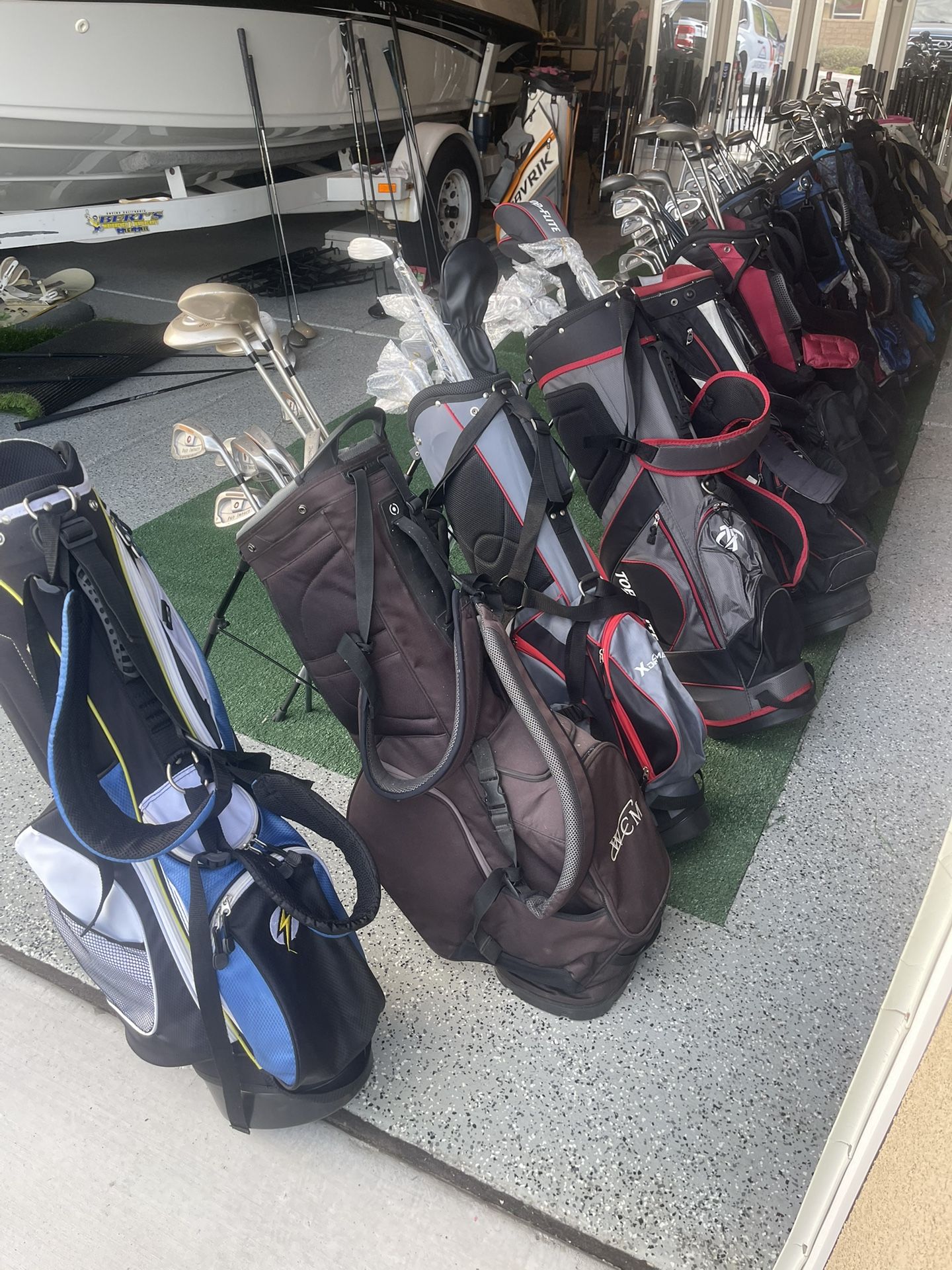 Golf Clubs Sets Read Description