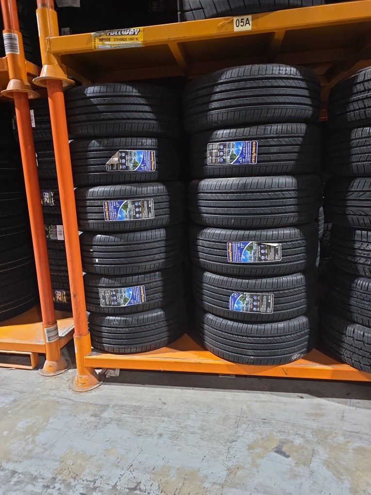 215 55 17 Goodyear Assurance Triple Max 2