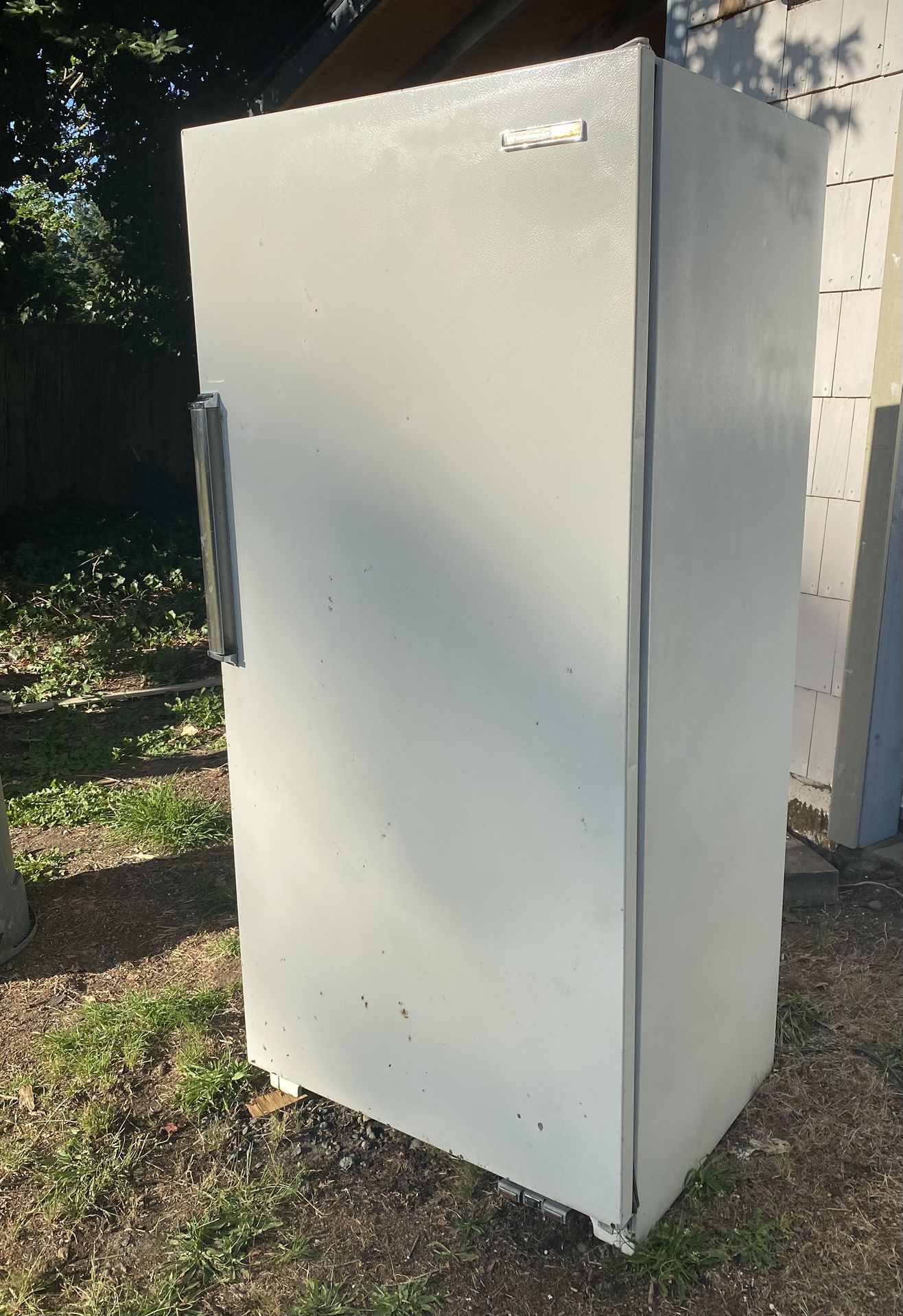 Ugly Freezer, Works Beautifully!!