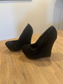Vintage Y2K Black Rhinestone Wedges Size 6.5