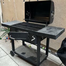 CHARCOAL GRILL