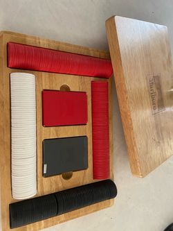 Marlboro poker chip set w cards
