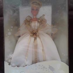 VINTAGE 1997 NIB special edition Walt Disney's Cinderella holiday princess doll PRICE IS FIRM