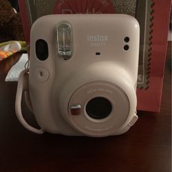Instax Mini 11 camera 