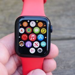 Apple Watch SE 2nd Generation 2022 
