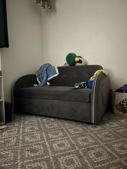 FREE COUCH