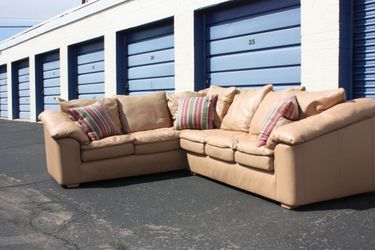 Genuine Leather!! Free same DAY DELIVERY!!!
