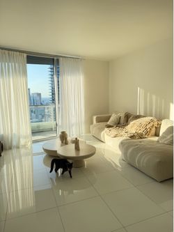 Modani Sofa
