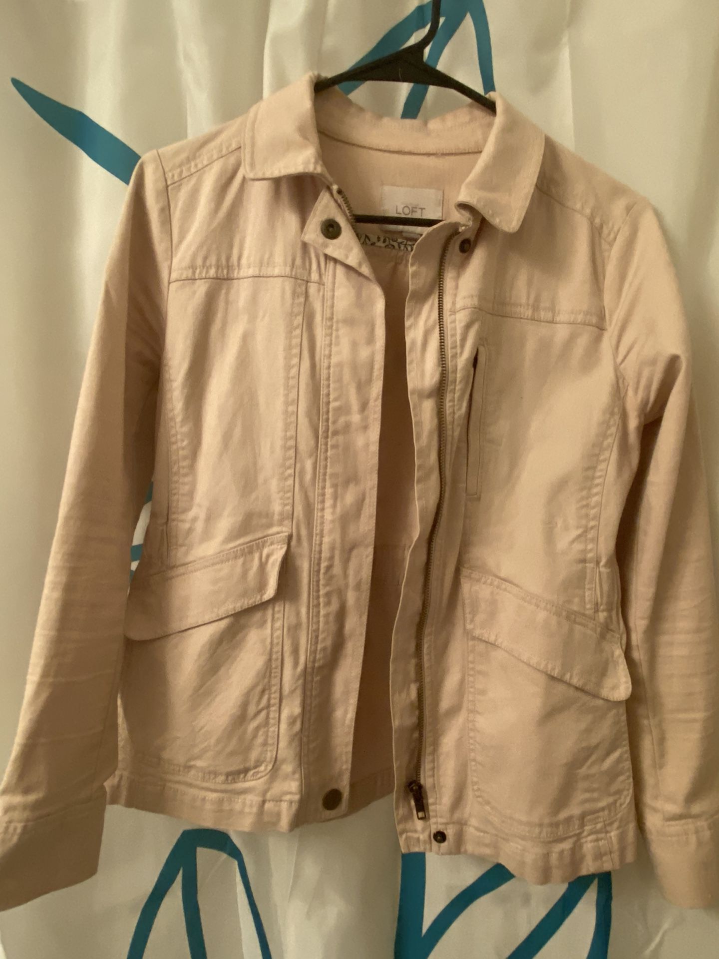 Lewis, banana republic , guess call it spring , Abercrombie, loft