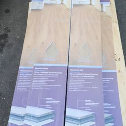 Laminate Flooring 