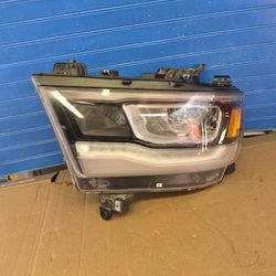 Ram 2020 2021 2022 2023 Headlight 