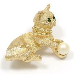 Golden Cat Pin/Brooch