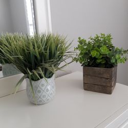 ARTIFICIAL PLANTS EACH $6
