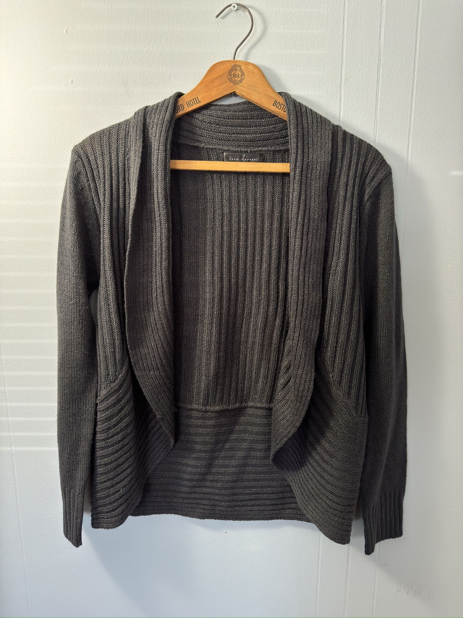 Icon Apparel Gray Knit Cardigan Sweater. Size Small. 