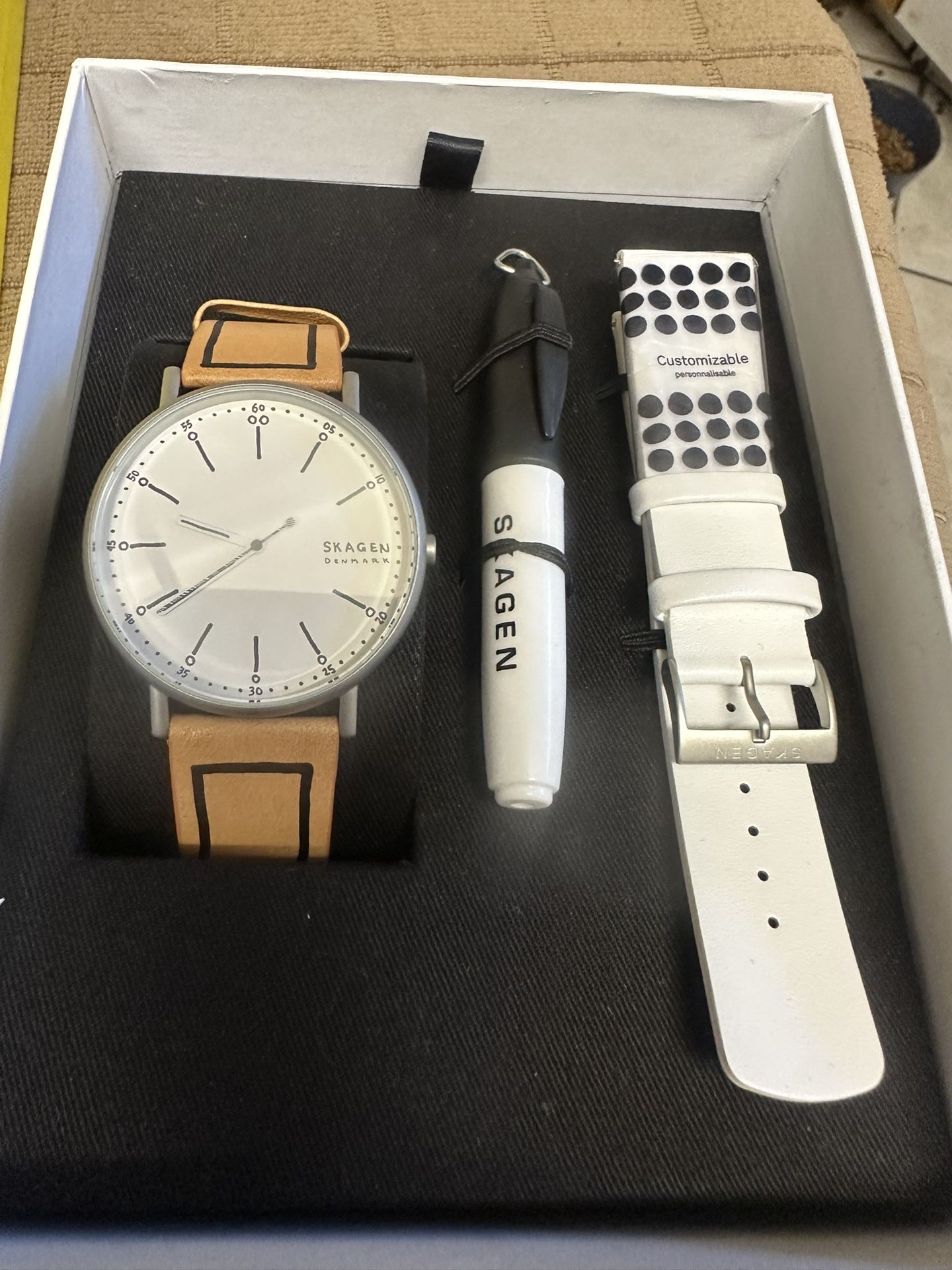 New Men’s Skagen 50mm Brown And White Leather Strap Watch