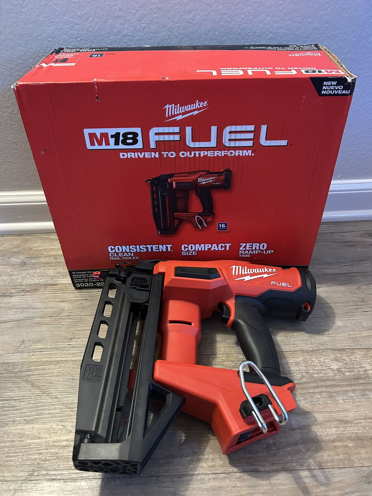 Milwaukee M18 FUEL 18-Volt Lithium-Ion Brushless Cordless Gen ll 16-Gauge Straight Finish Nailer (Tool Only)