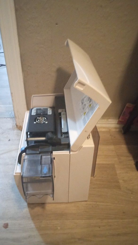 Zebra P30i Id Card Printer 