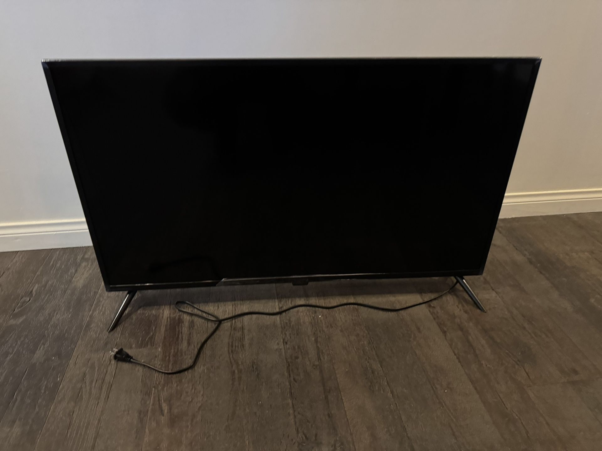 INSIGNIA 42 Class F20 Series Smart Full HD Fire TV, Voice Remote