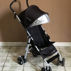 JEEP LIGHT WEIGHT STROLLER!!!!