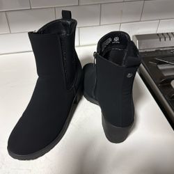 Daisy Fuentes Black Ankle Boots – Size 11 