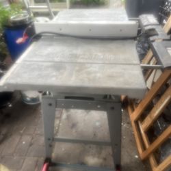 Craftsman Table Saw. 