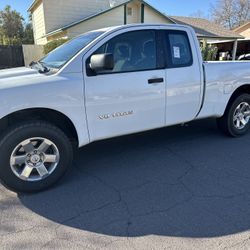 2008 Nissan titan runs great 2wd 180k 4k$