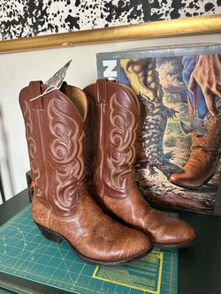 Cowboy Nocona Boots size 10.5