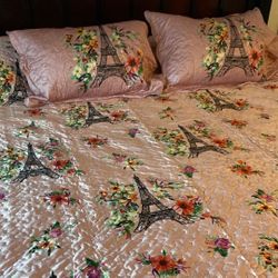 Paris Look For King Size Bed Spread /Colcha Tamaño King Y No Es Grueso Muy Buena Para Tiempos Calorosos.