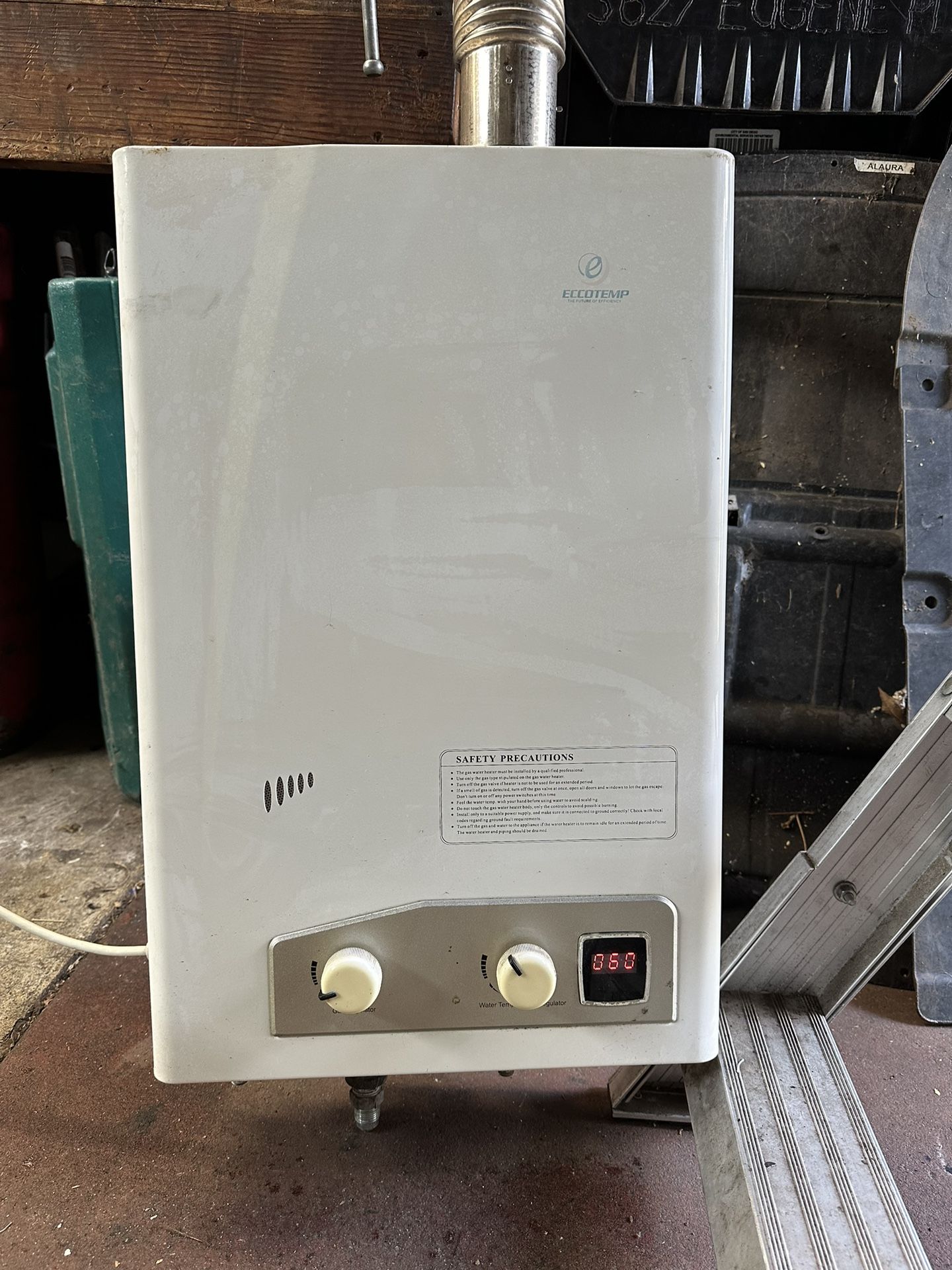 Tankless Water Heater Eccotemp FVI12 Natural Gas