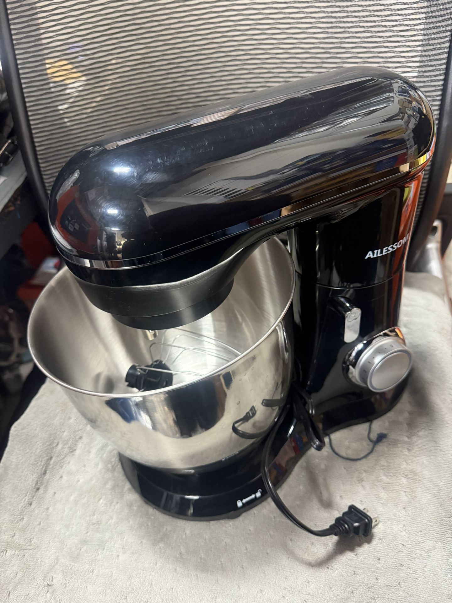 Ailessom New Stand Mixer,6-QT 10-Speed Tilt-Head Food Mixer, Kitchen Electric Mixer with Bowl, Dough Hook, Beater, Whisk for Most Home Cooks, (Onyx B