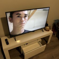 Samsung TV - If This Post Is Up It Is Available!