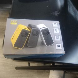 LED Mini Projector 
