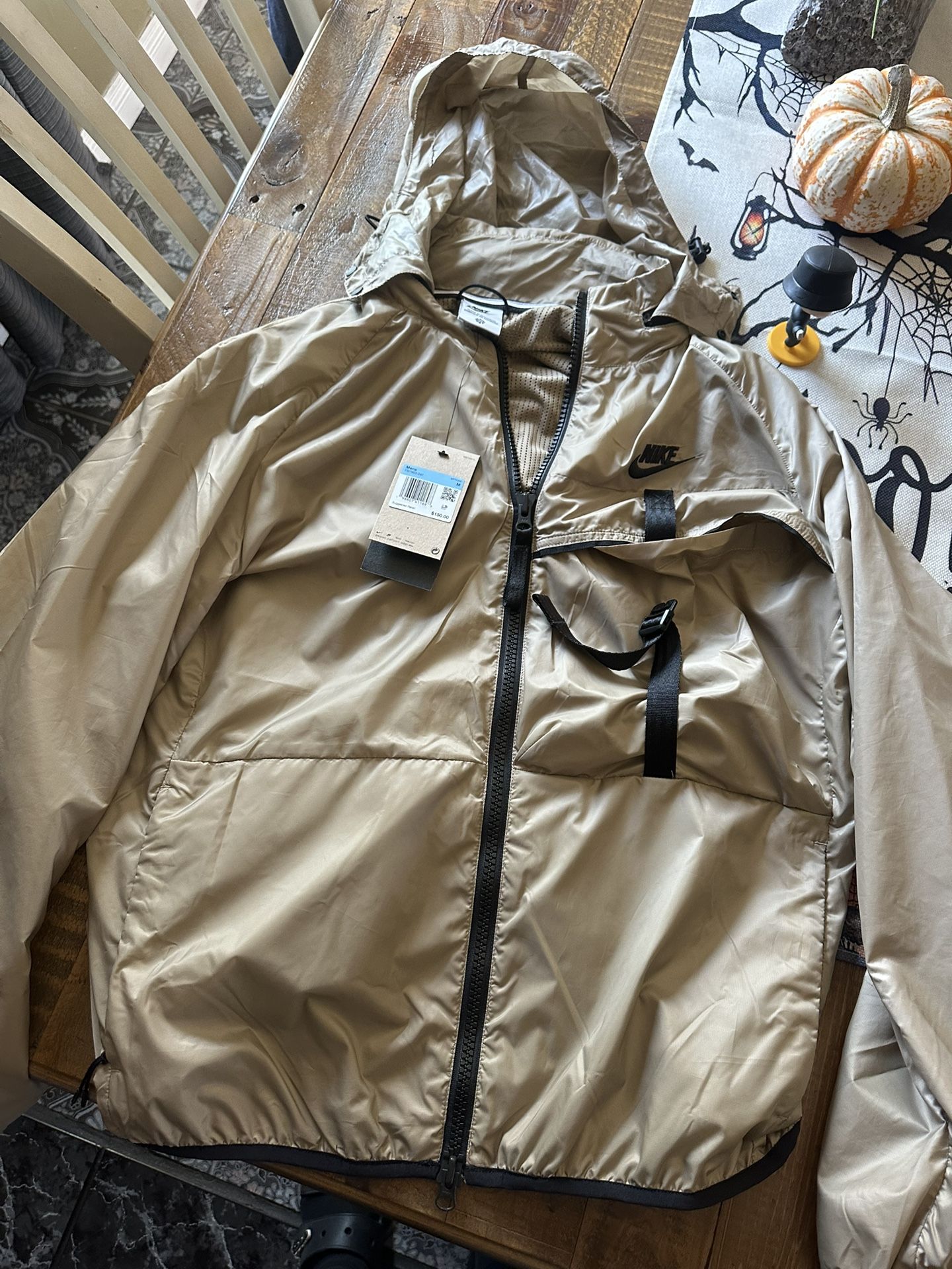 Men’s Nike Windbreaker