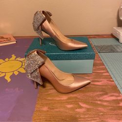 Betsy Johnson Pink Bow Heels 
