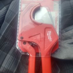 Milwaukee Pipe Cutters Only $30  Brand New