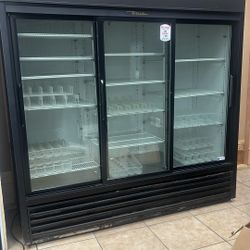 3-door Fridge For Drinks