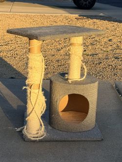 25” Grey Carpet Cat Scratch Stand