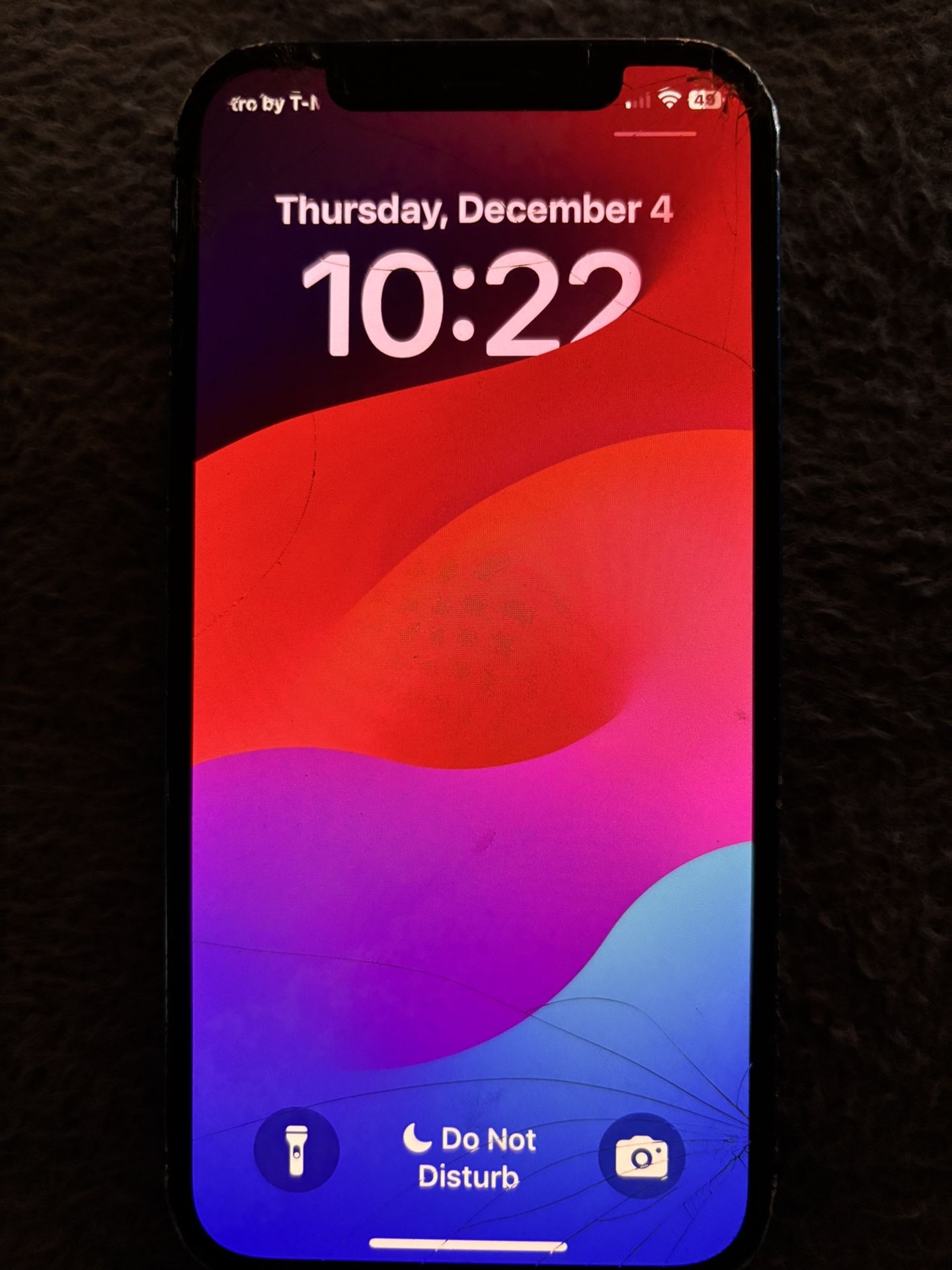 iPhone 12 navy blue a little bit of cracks, but Phone fully works