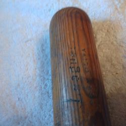 Louisville Slugger PETE ROSE 51 Year Old  Bat
