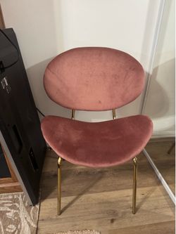 Accent chair-pink