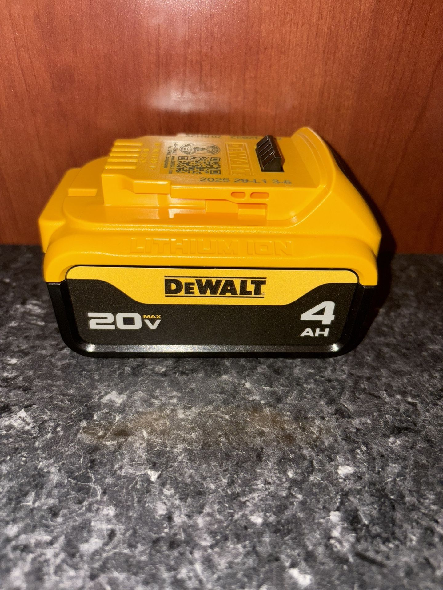 Dewalt 4.0 Battery 