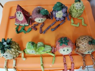 8 Fruit Shelf Buddies