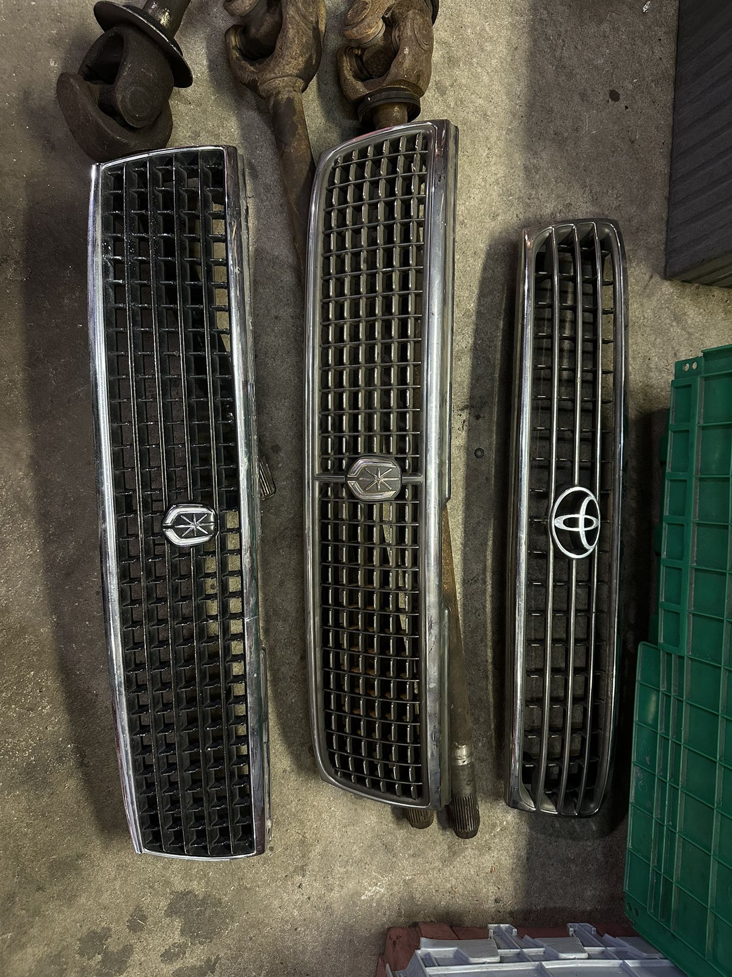 Toyota Cressida grills