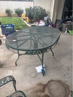 Woodard vintage patio set