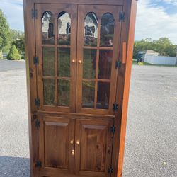 Ethan Allan Corner China Cabinet 