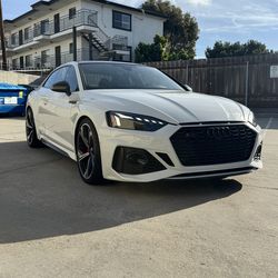AUDI RS5