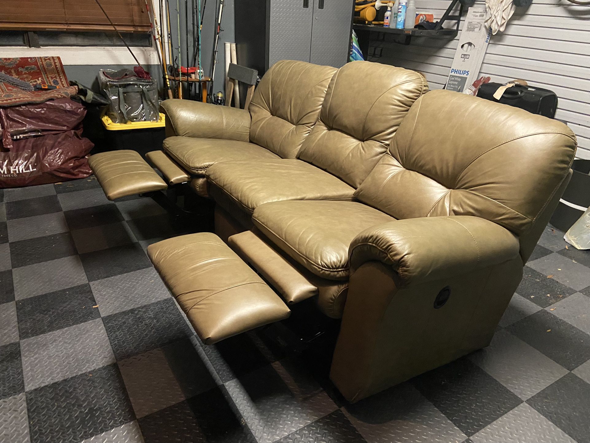 Extremely Comfortable Lazy Boy Recliner Sofa 