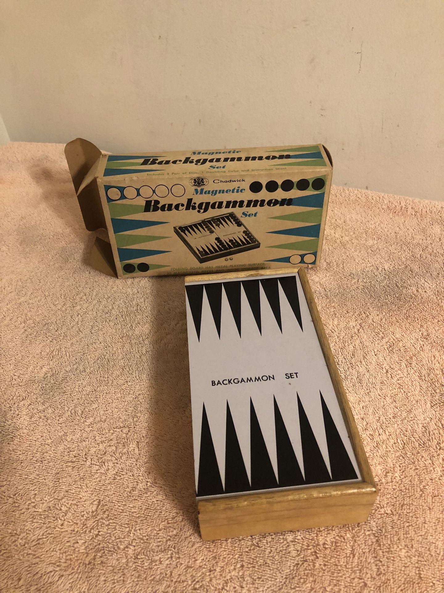 Vintage 1973 Chadwick-Miller Magnetic Travel Backgammon Game Complete