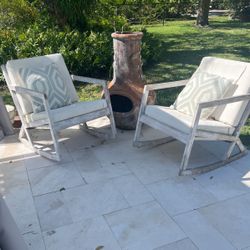 2 Outdoor Rocking Chairs 